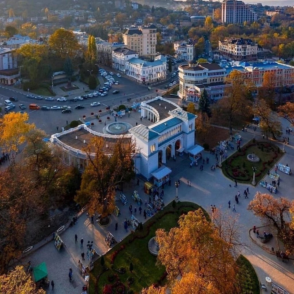 В Кисловодске на главном пешеходном бульваре состоится премьера рок-оперы об истории виноделия..