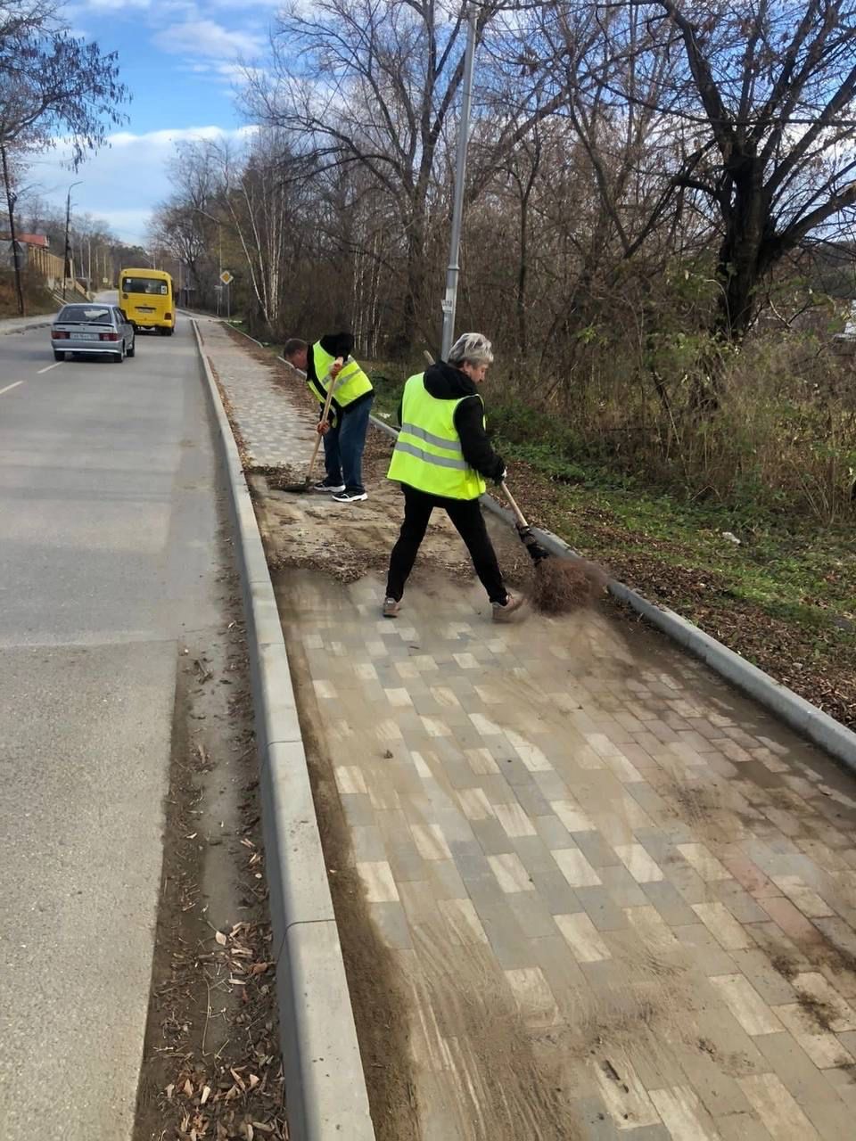 В Кисловодске занялись состоянием тротуаров в поселках.